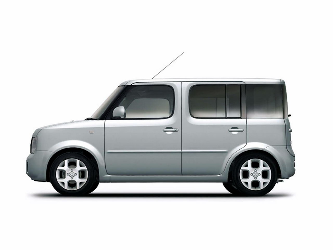Nissan Cube 2003 021.jpg